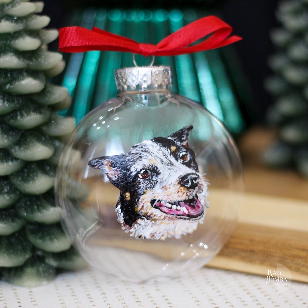 Holiday ornament with personalized painting of customer’s pet dog