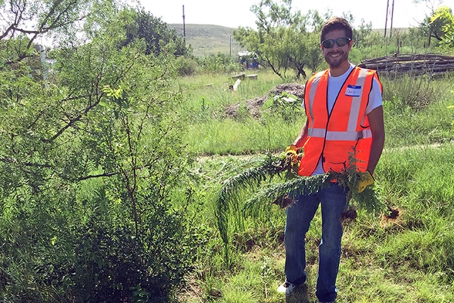 POLO members volunteer at the Wildcat Bluff Nature Center.