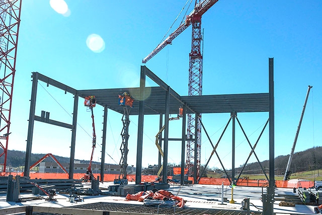 The second level of steel on the Mechanical Electrical Building is being installed from west to east. Steel installation for the second level is scheduled for completion in February.