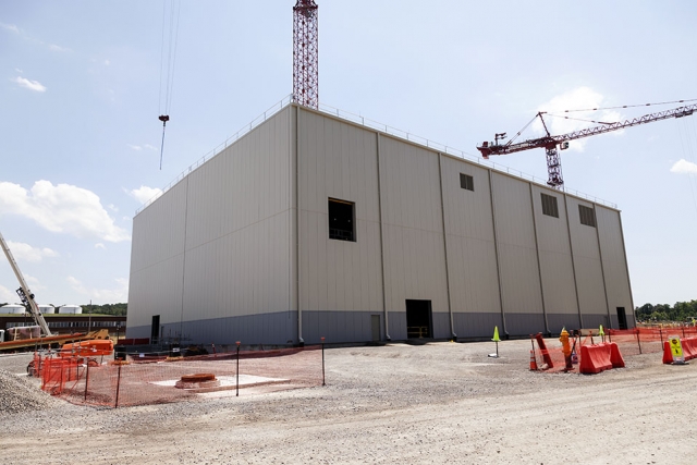 The Mechanical Electrical Building (MEB) at the Uranium Processing Facility is now “dried in”. This milestone includes installation of all siding, doors, roof, and louvers, and completion of underground utility work on the east and north side of the MEB.