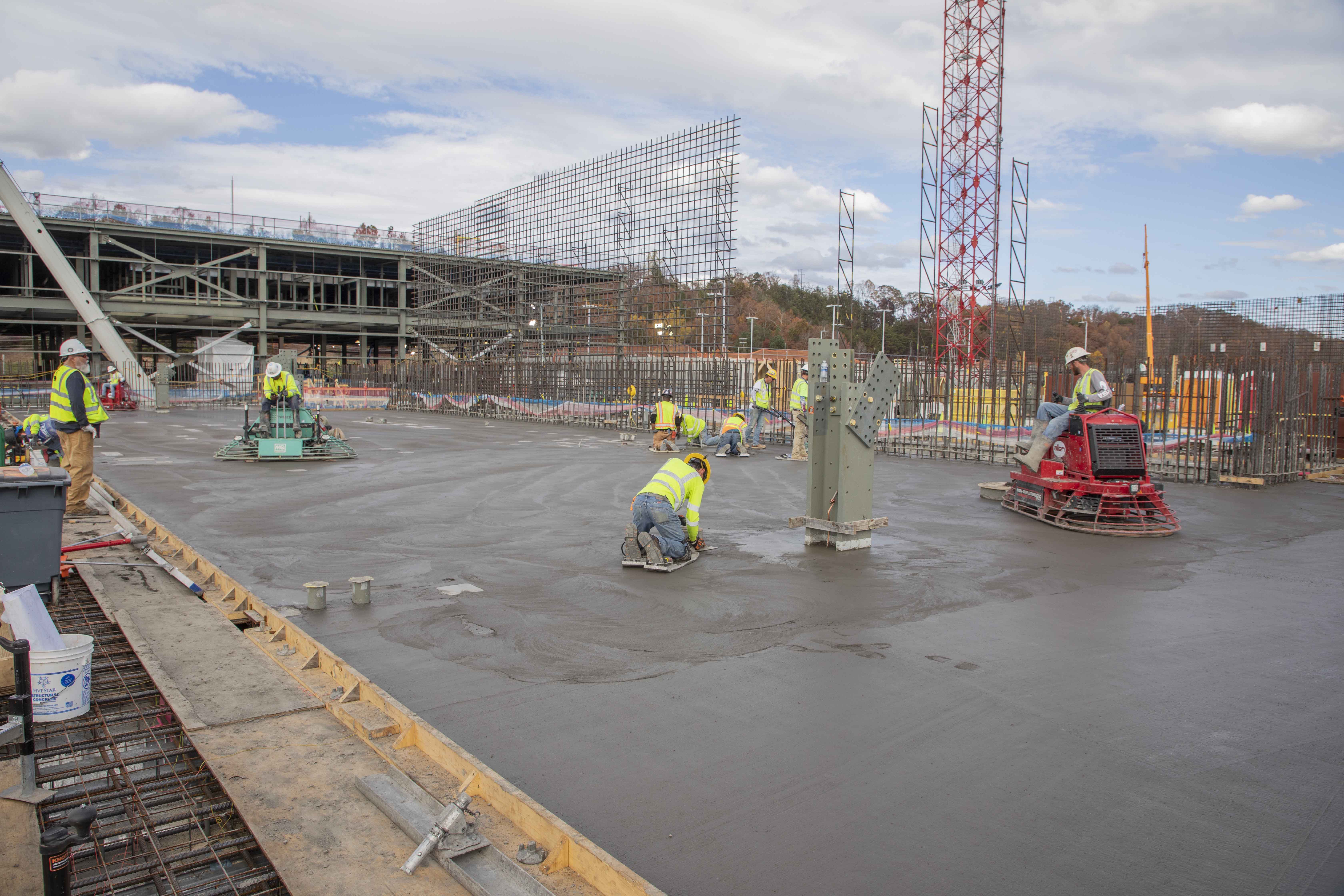 Crews pave concrete on the Main Process Building’s (MPB) third elevation floor slabs. All MPB floor slabs were installed and completed in December 2020.