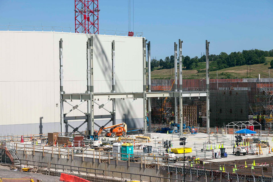 The first pieces of structural steel were installed at the Uranium Processing Facility Project’s Salvage and Accountability Building. The first phase of structural steel installation will continue over the summer and calls for almost 800 pieces that collectively weigh about 1,500 tons. 