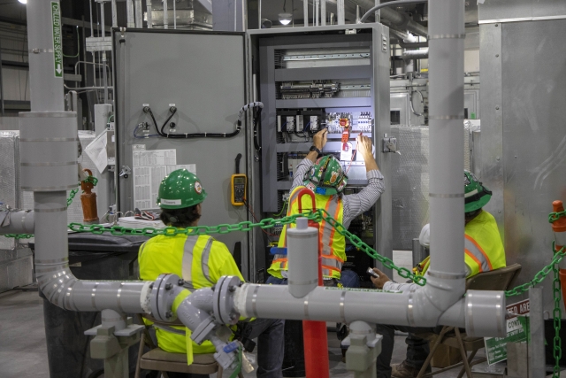 Final testing of Mechanical Electrical Building electrical systems 